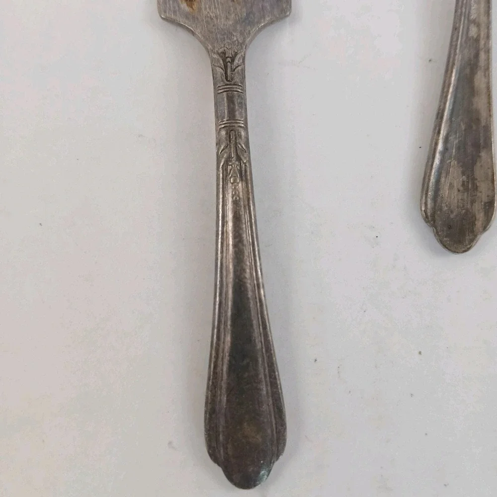 Oneida nursery silver